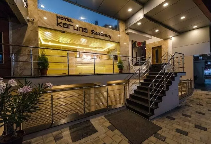 ホテル Karuna Residency