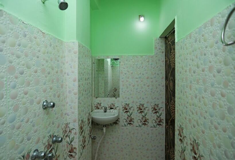 בית מלון כפרי Manorama Guest House By Oyo Rooms