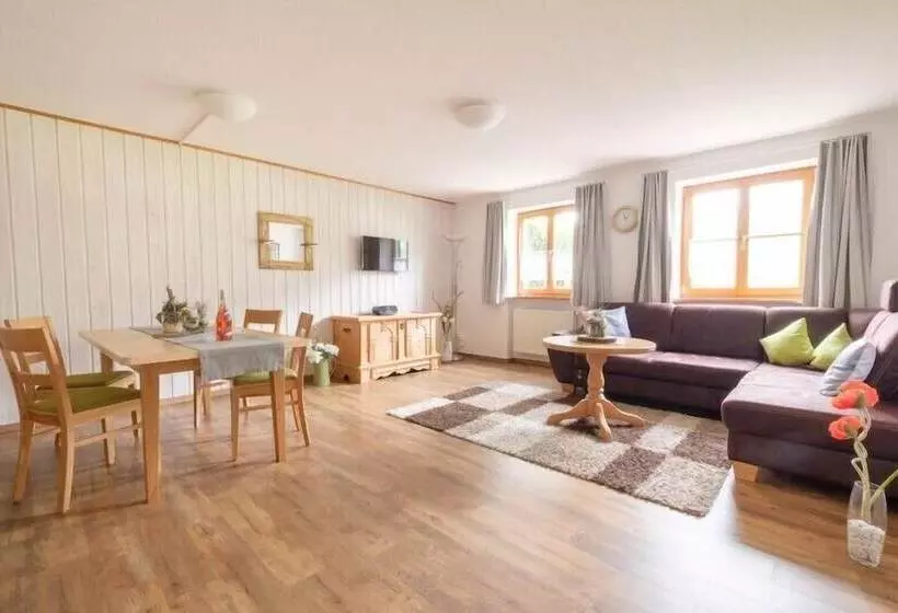 Maaseutuhotelli Haflingerhof   Kematsried