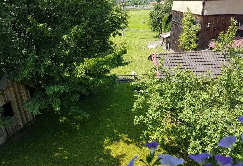 Maaseutuhotelli Heulandhof