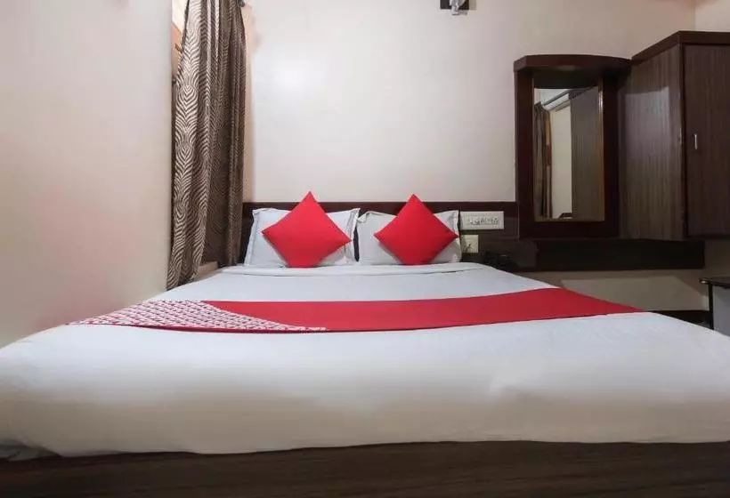 Hotelli Sri Jayaram Lodge By Oyo Rooms