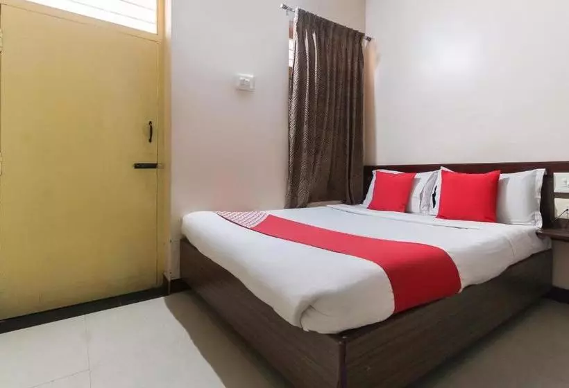 Hotelli Sri Jayaram Lodge By Oyo Rooms