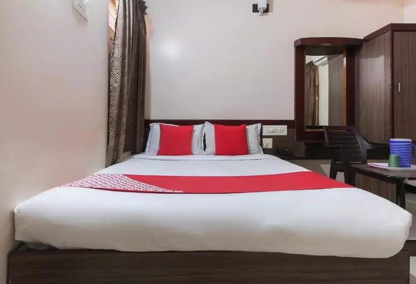 Hotelli Sri Jayaram Lodge By Oyo Rooms
