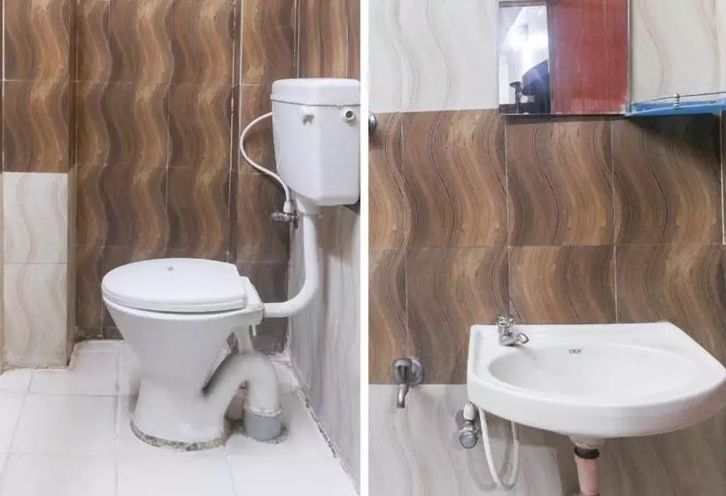 Hotelli Sri Jayaram Lodge By Oyo Rooms