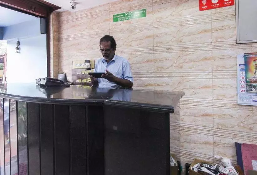 Hotelli Sri Jayaram Lodge By Oyo Rooms