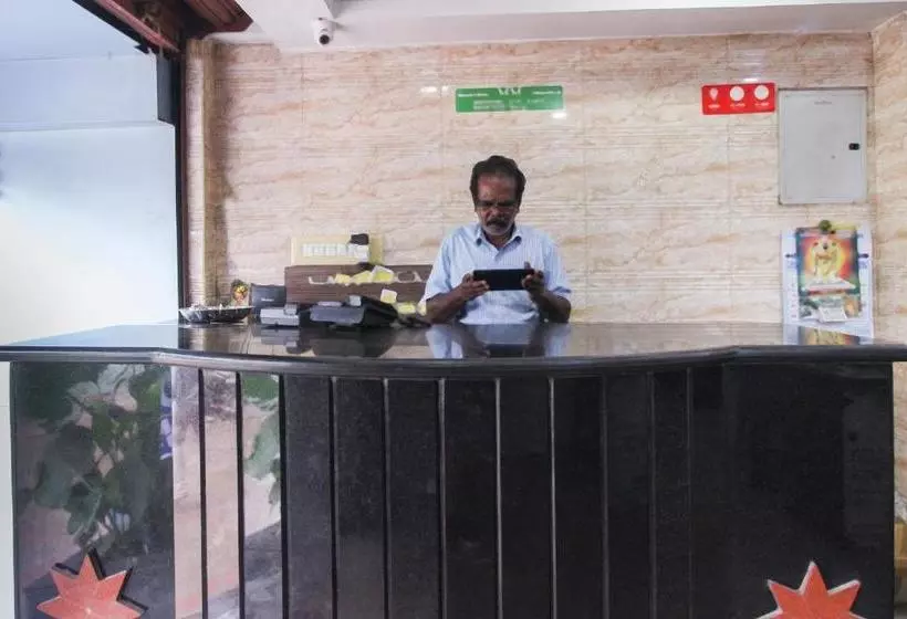 Hotelli Sri Jayaram Lodge By Oyo Rooms