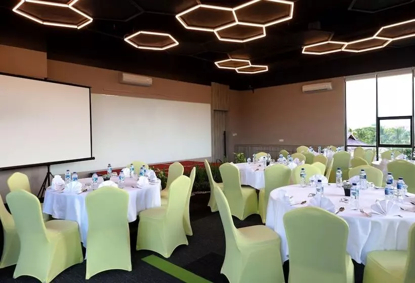 ホテル The Zuri Pekanbaru