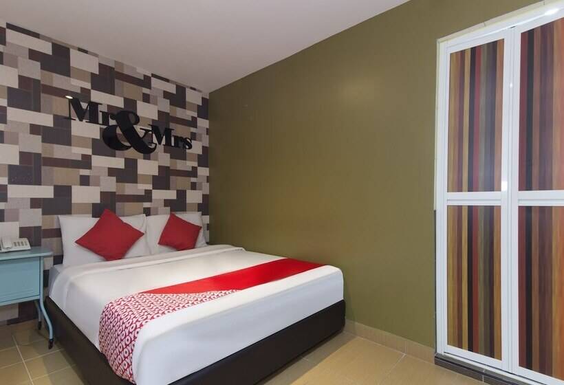 Oyo 604 Hotel Est Equine Park