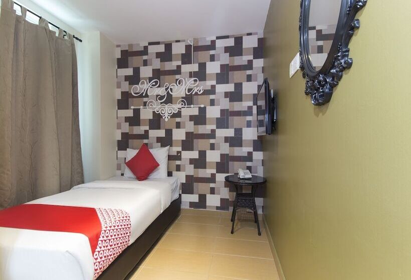 Oyo 604 Hotel Est Equine Park