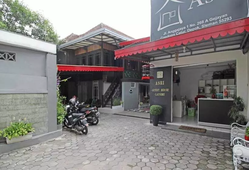 ペンション Reddoorz Near Terminal Condong Catur