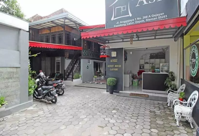 ペンション Reddoorz Near Terminal Condong Catur