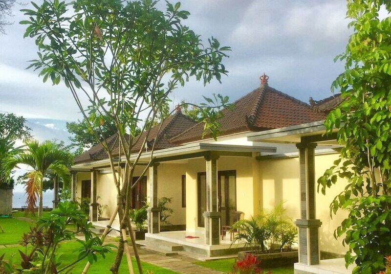 Pensione Romeo Beachfront Bungalow