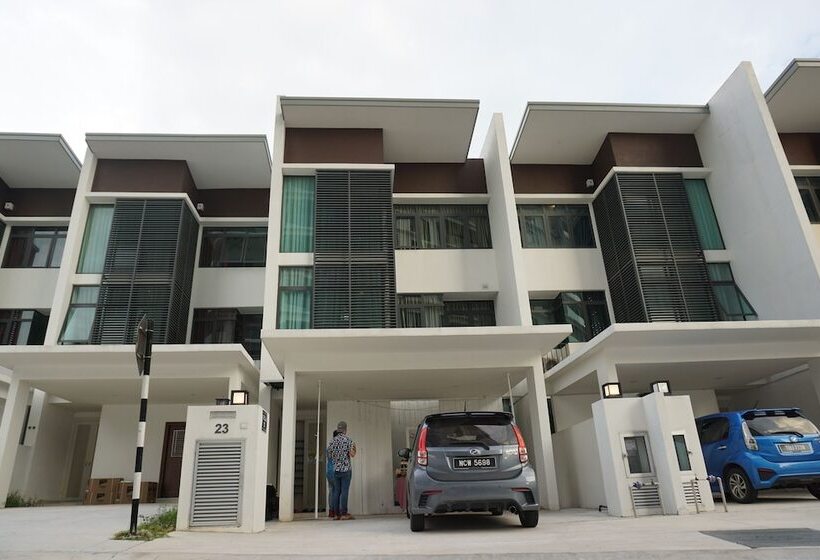 פנסיון Villa 23 At Cyberjaya