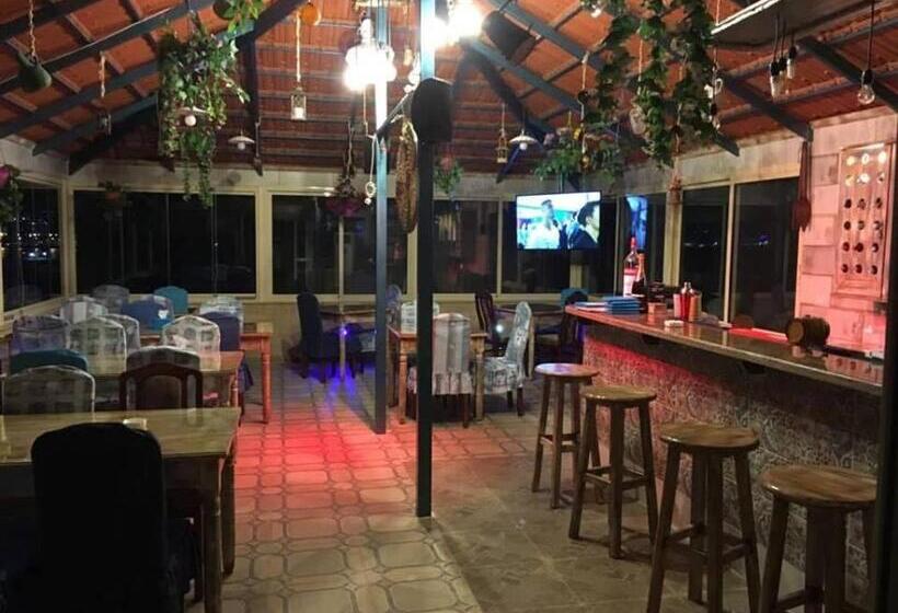 Tyre Boutique Apartments