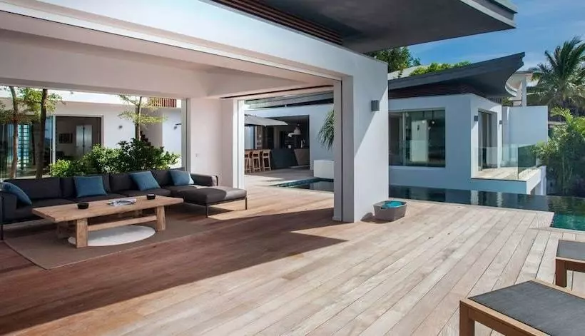 Villa Wings