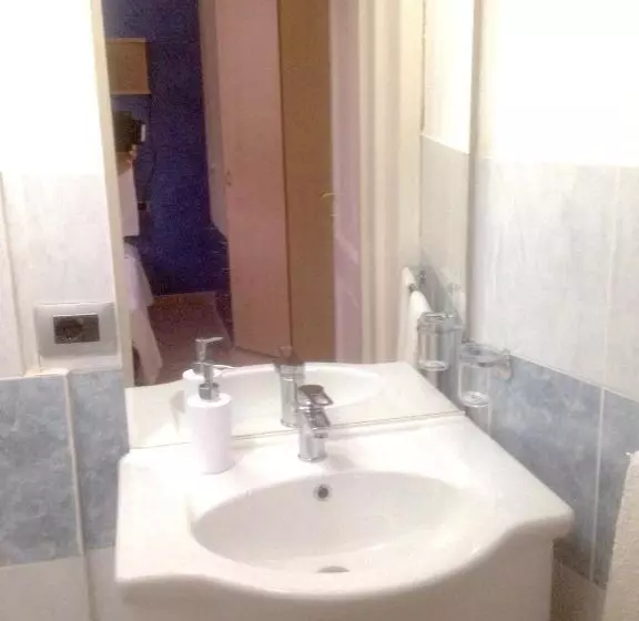 Aamiaismajoitus (B&B) Villa Diana Affitta Camere