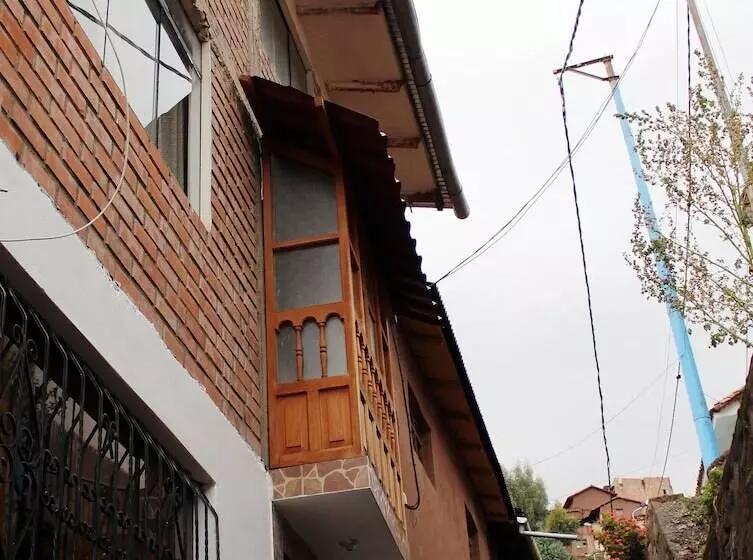 تختخواب و صبحانه Chaska ñawy