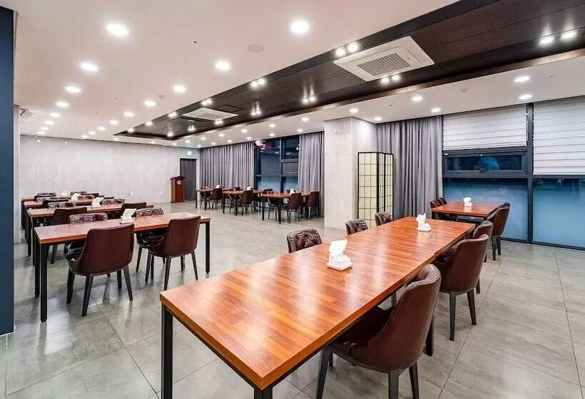 Hotelli Golden Tulip Essential Namgang