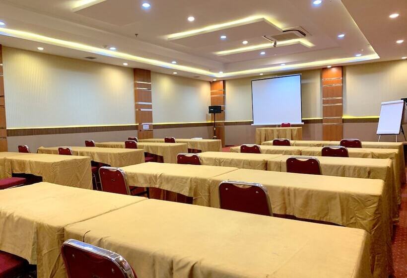 ホテル Parma Star