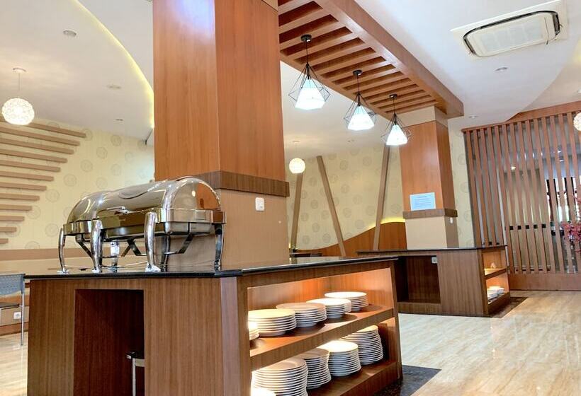 ホテル Parma Star