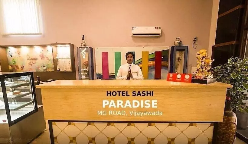 Hotelli Sashi Paradise