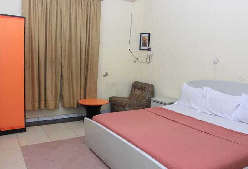 پانسیون The Noble Place