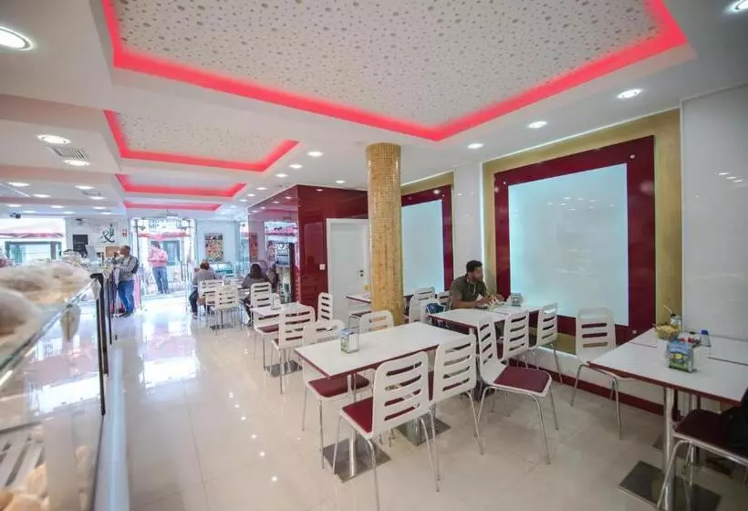 Hotelli Horta Garden