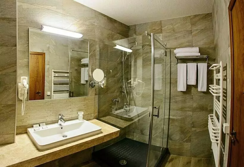 ホテル Hot Springs Medical And Spa