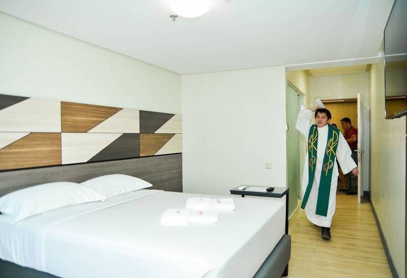 Travelite Hotel Legarda