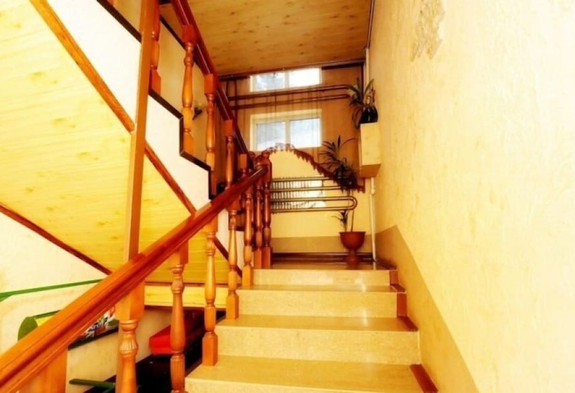 בית מלון כפרי Versal