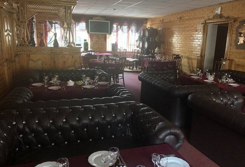 בית מלון כפרי Versal