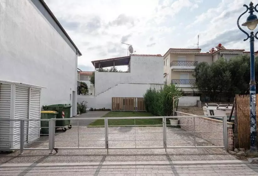 Mougre Studios