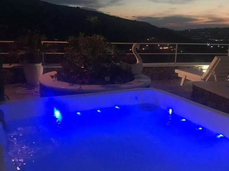 Mykonos Pro Care Suites