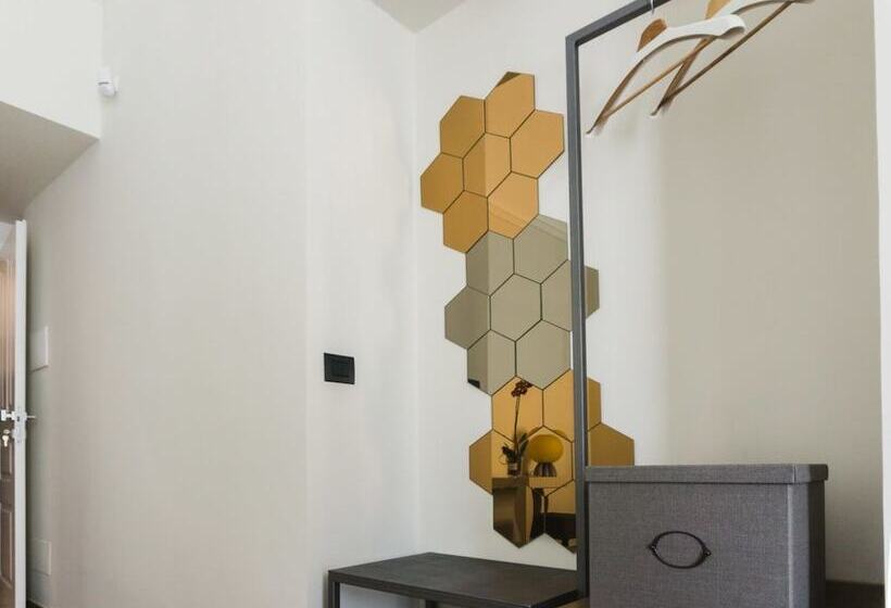 پانسیون Catania House