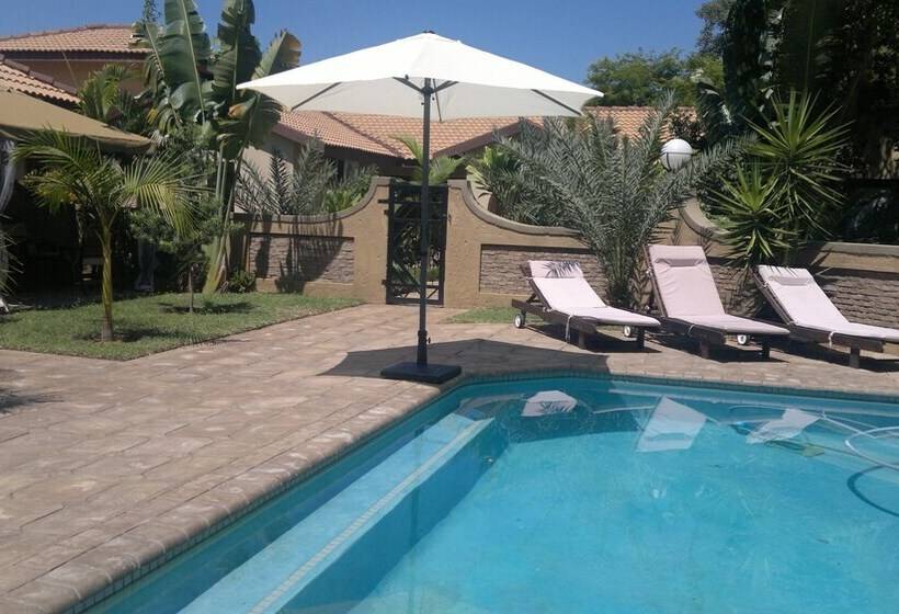 ペンション Madidinkwe Guest Villa