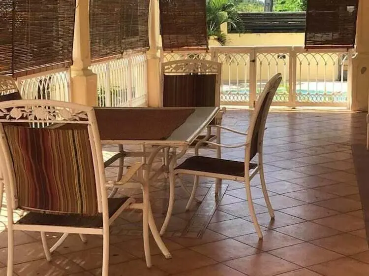 Villa Sarbel