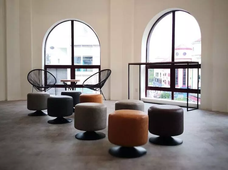 H Boutique Hotel Xplorer Kota Damansara