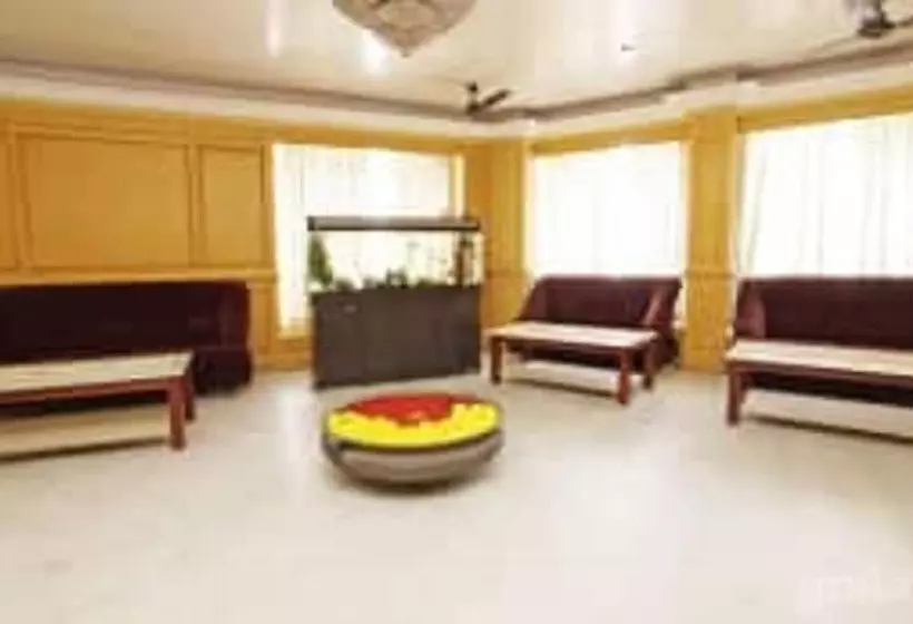 ホテル Krishna Park