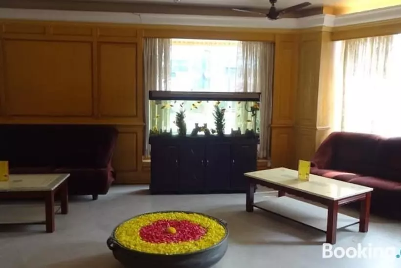 ホテル Krishna Park