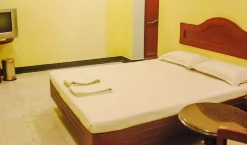 ホテル Krishna Park