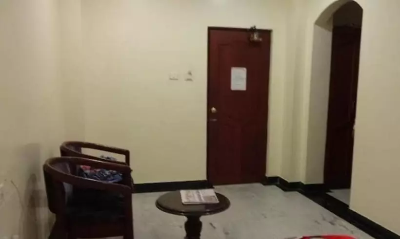 ホテル Krishna Park