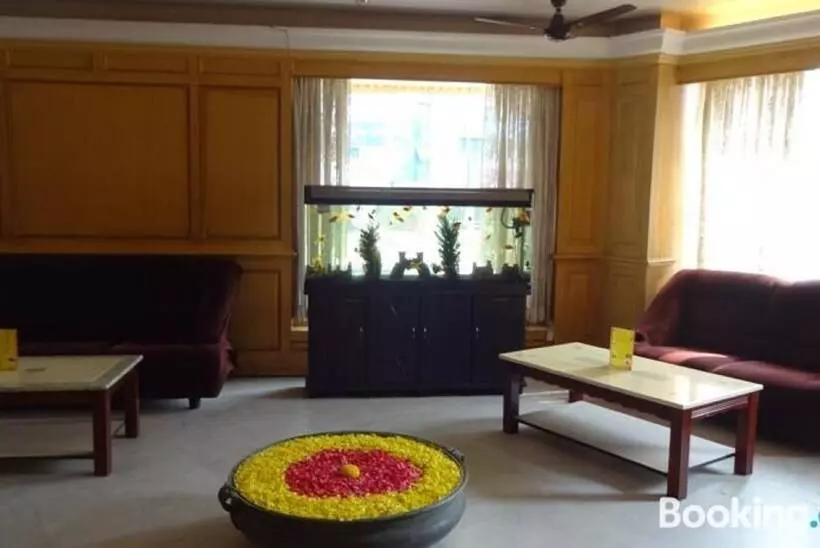 ホテル Krishna Park