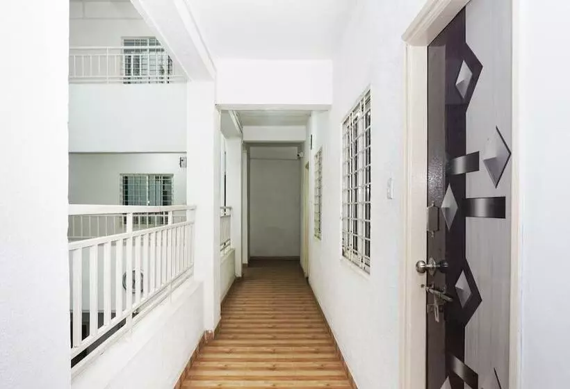 Hotelli Oyo Flagship 22520 Lakeview Lohegaon