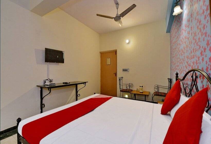 ホテル Utsav Residency By Oyo Rooms
