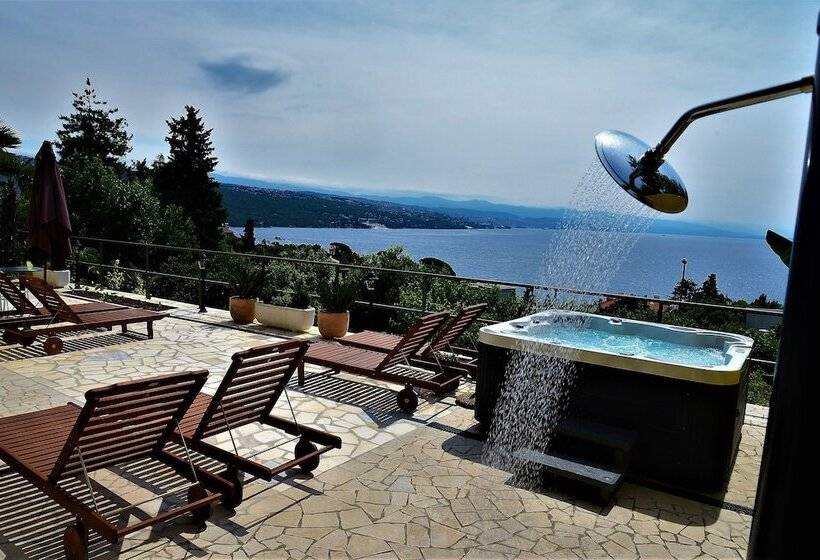 بنسيون Apartments And Rooms Vila Irma