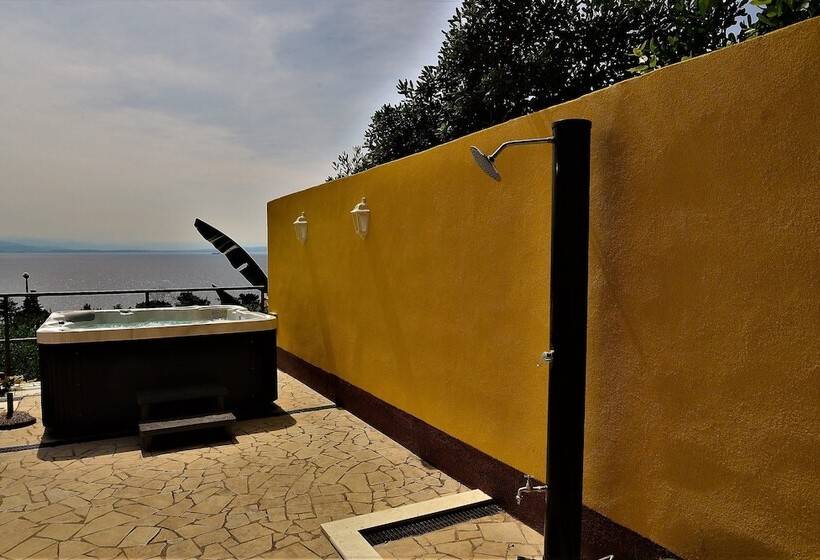 بنسيون Apartments And Rooms Vila Irma