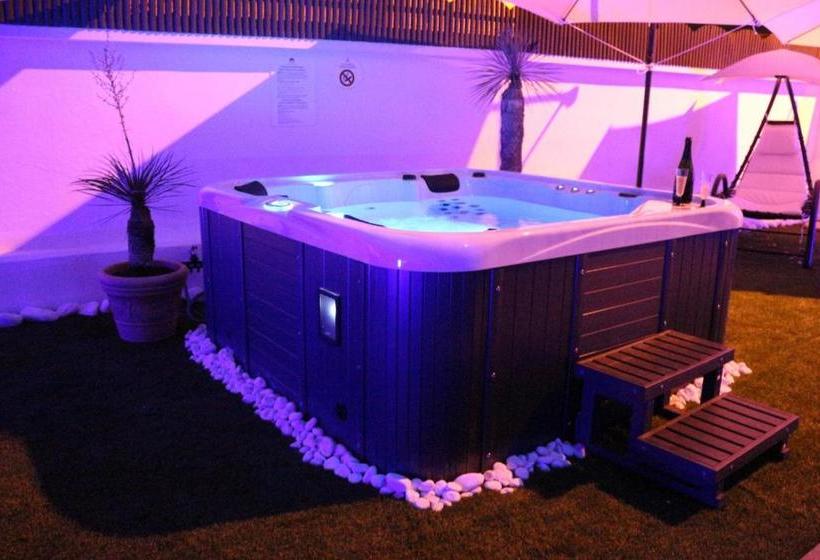 Пансион Apple Rooms Rome Airport