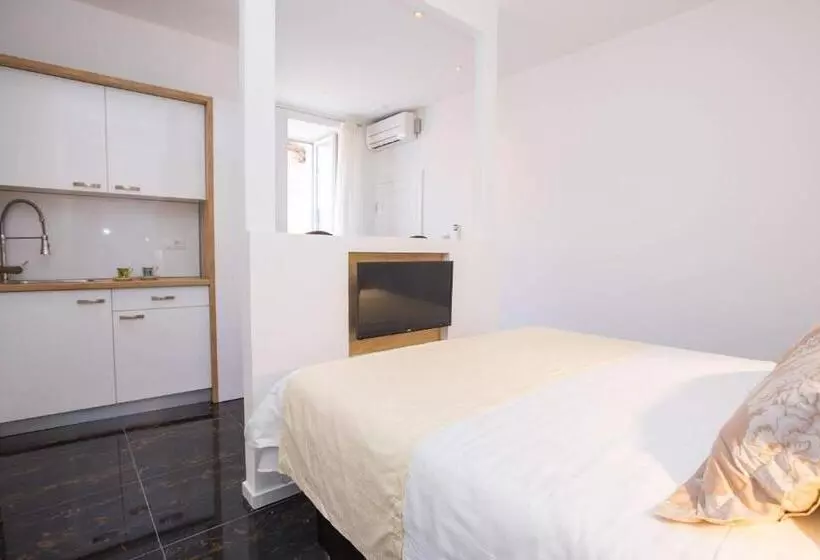Soleil Luxury Rooms Old Town