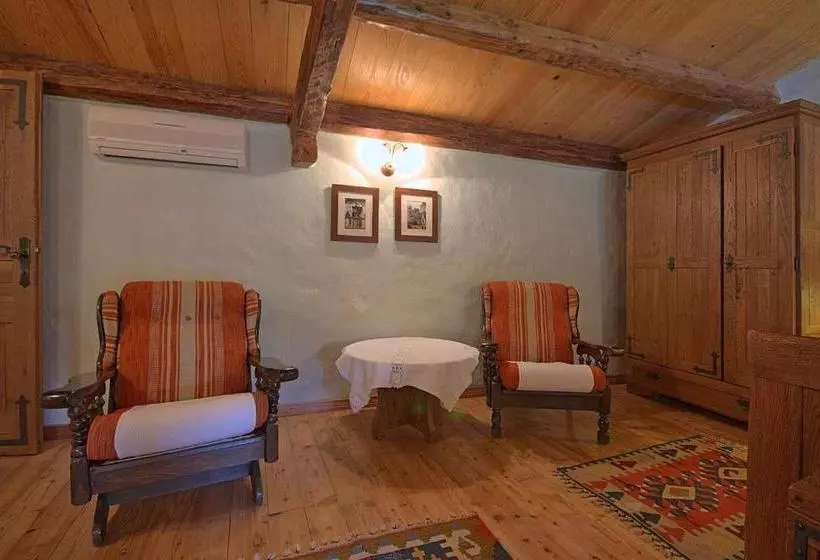 Beautiful Villa Captain Morgan With Pool In Kanfan