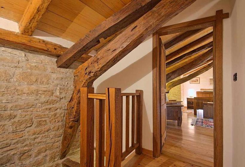 Beautiful Villa Captain Morgan With Pool In Kanfan